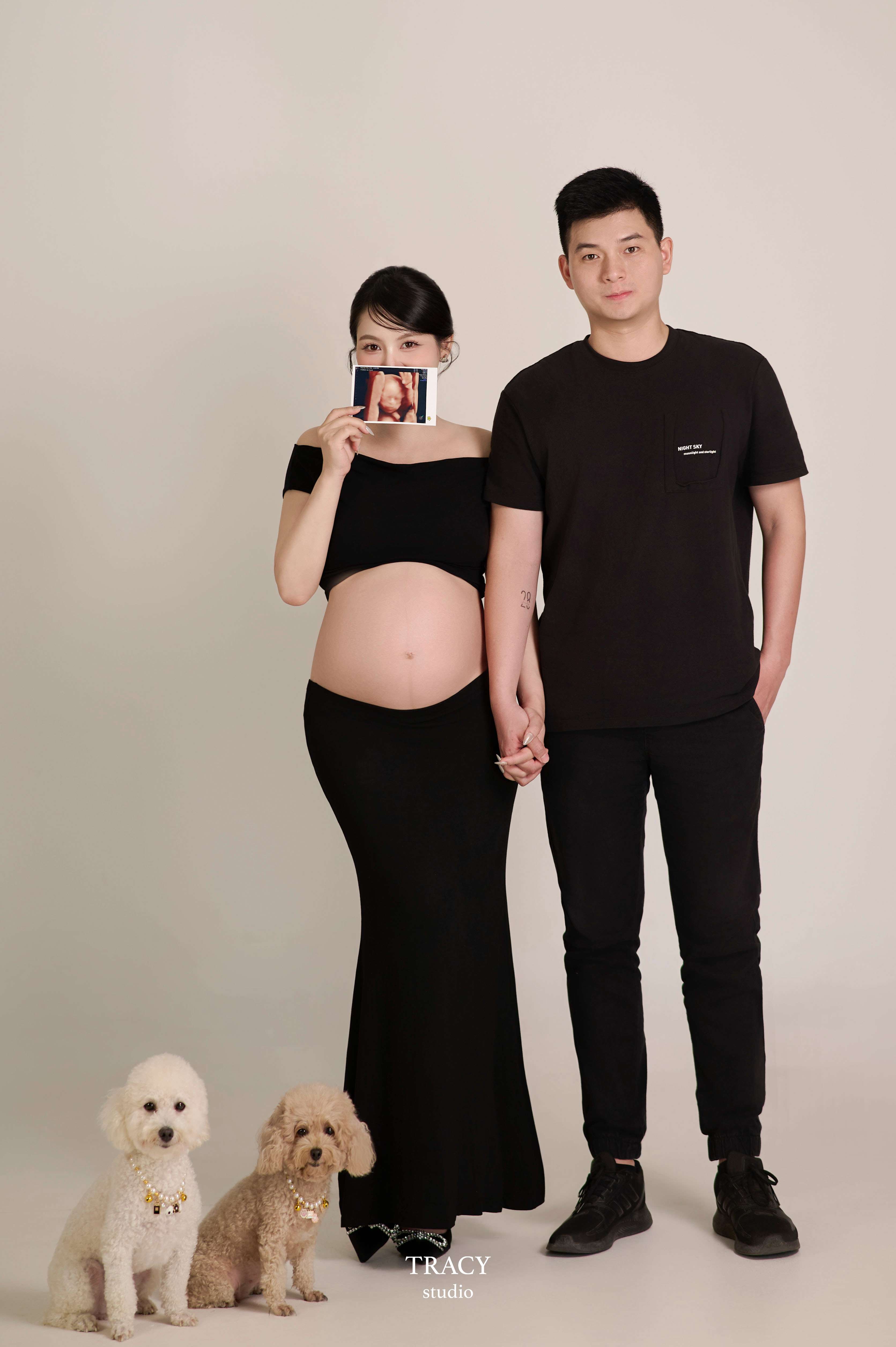 tracy studio chụp concept bầu đôi nhà mình